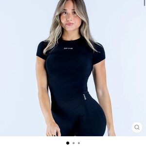 DFYNE Black Short Sleeve Tee